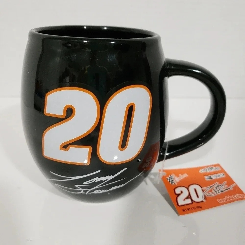 NWT,Nascar Racing #20 Tony Stuart Black Signature Coffee Mug.